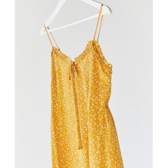 UO Dress Forum Yellow Floral Ruffle Mini Dress - Picture 2 of 3
